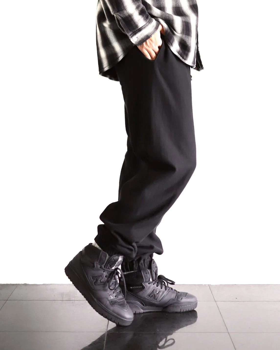 SAINT MICHAEL ARCH SAINT SET PANTS/BLACK The latest SAINT LOGO sweatpants, washed black/gray gray S-XL, custom woven and dyed, black surface and gray bottom fabric, same as the original version, original level straight cracking pulp, original cut and loose fit